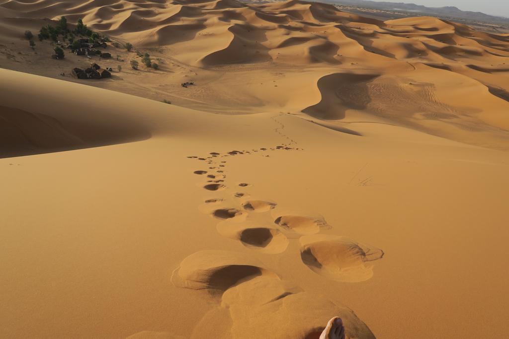 Sahara Tours Luxury Camp Hotel Merzouga Exterior photo